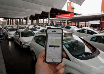 De la guerra del taxi al imperio de las nuevas plataformas de movilidad De la guerra del taxi al imperio de las nuevas plataformas de movilidad