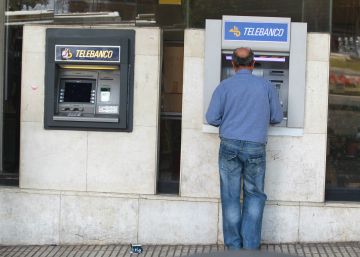 La banca española apuesta por limitar la retirada de efectivo en ventanilla