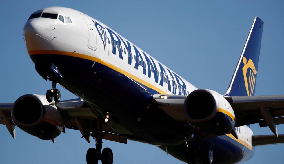 Ryanair cerrará cuatro bases en España e inicia un ERE para 512 trabajadores
