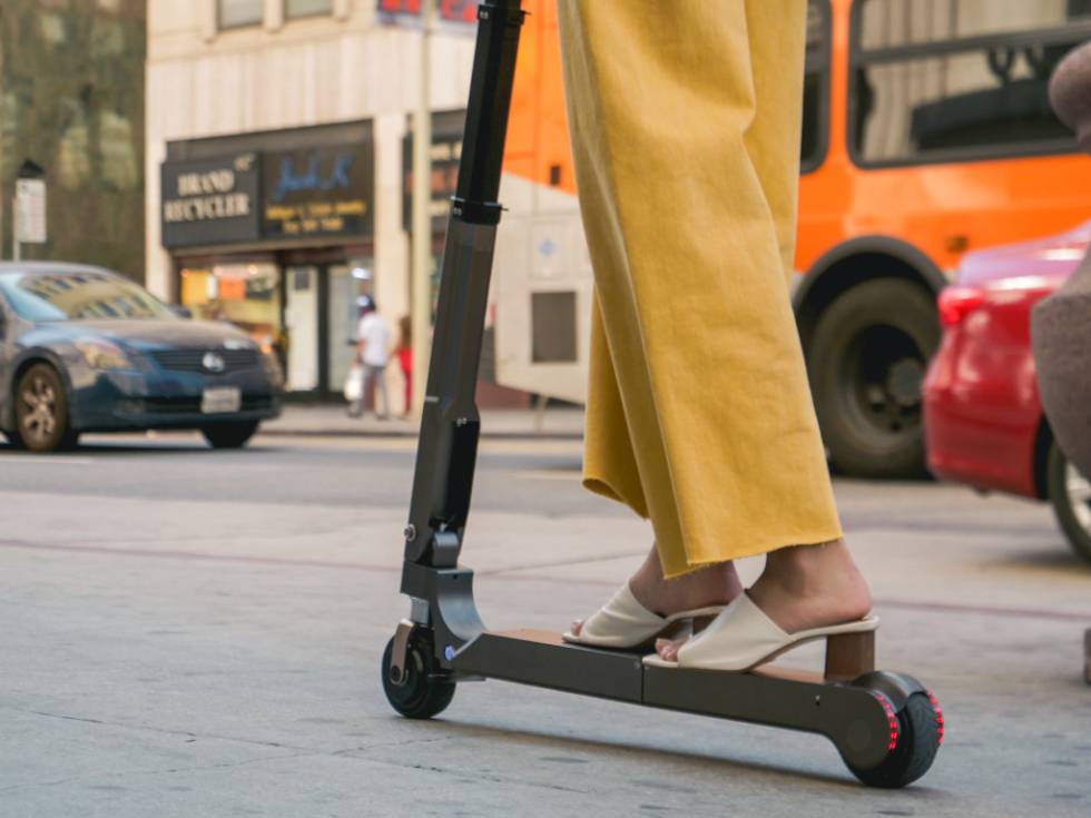 Hyundai lanza un patinete eléctrico, que se combina perfectamente con los coches