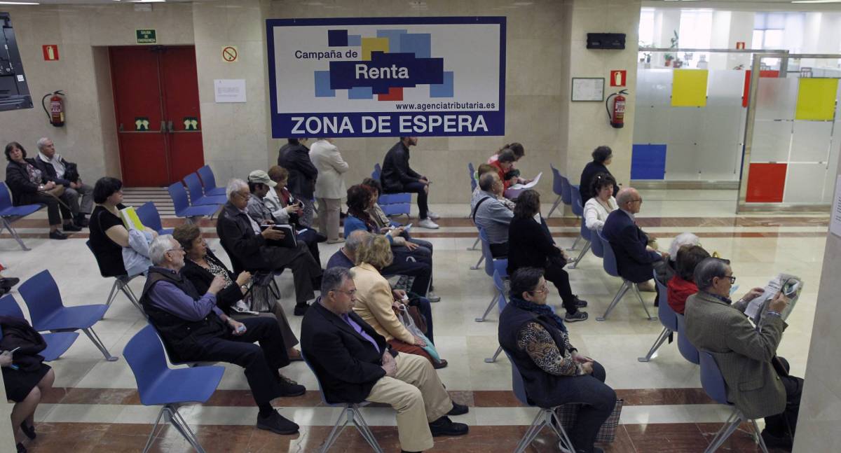 ¿Vulneran los mostradores de Hacienda la privacidad del contribuyente?