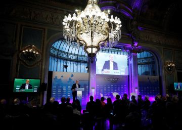 El vicepresidente del Banco Central Europeo (BCE), Luis De Guindos, durante la inauguración del Foro Tendencias 2020 sobre los desafíos económicos para el próximo año, en el que participan representantes de diferentes empresas y que clausura la ministra de Economía y Empresa en funciones, Nadia Calviño.