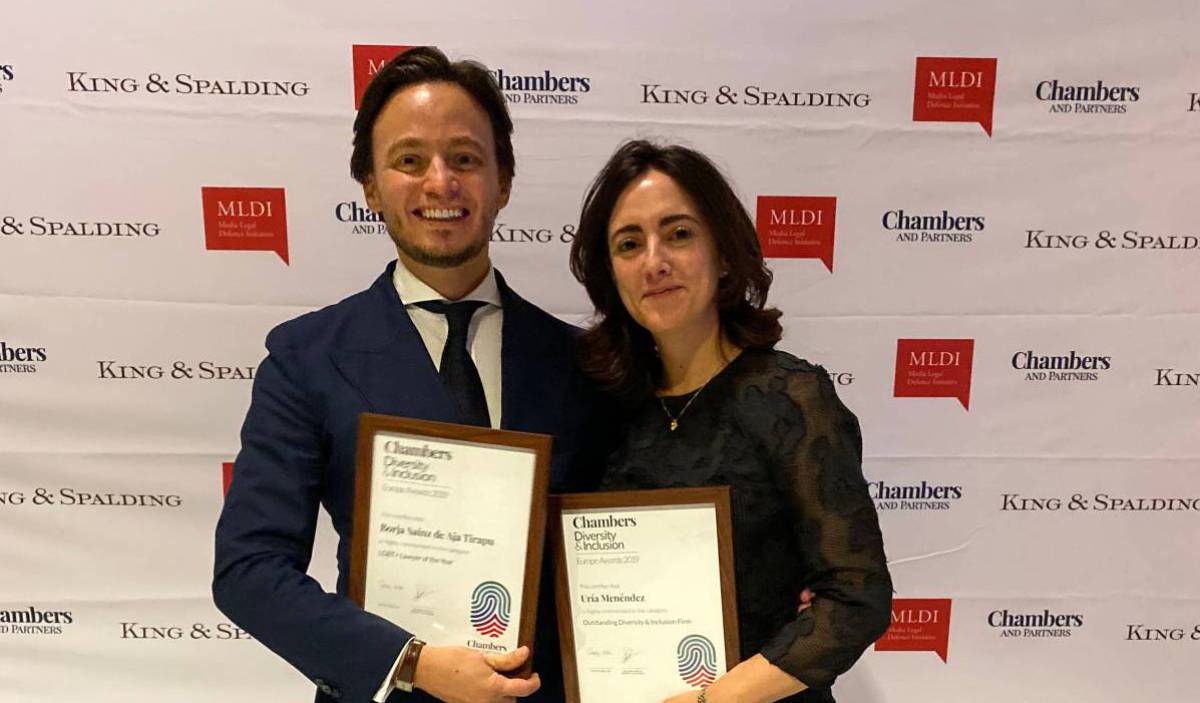 Uría Menéndez, premiado por su compromiso con la inclusión LGTBI