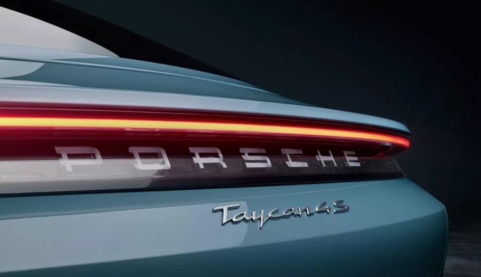 Porsche presenta una versión más barata de su Taycan eléctrico
