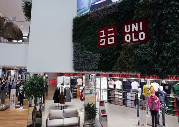 Interior de la tienda de Uniqlo Serrano.
