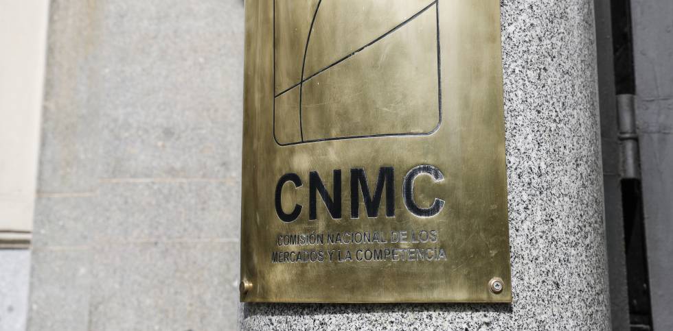 La CNMC abre nuevos expedientes a Mediaset y Atresmedia a la espera de la multa histórica