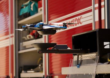 Skydio presenta una plataforma que carga tu dron automáticamente