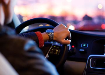 Uber quiere escucharte cuando viajas para evitar problemas con los conductores