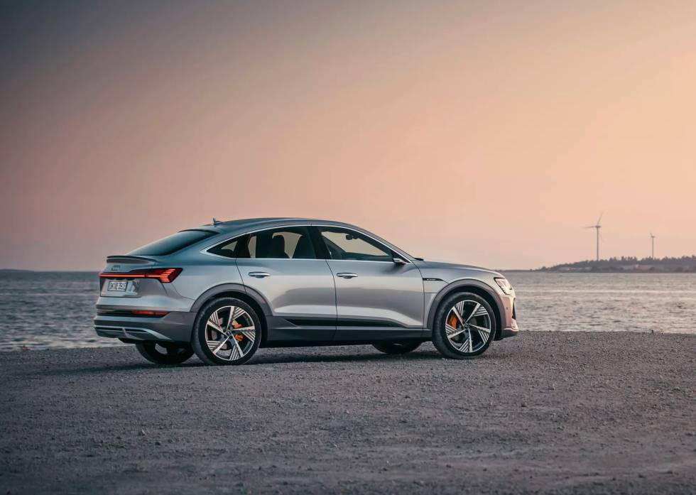 Audi presenta un nuevo SUV eléctrico con tanta autonomía como el Tesla Model X