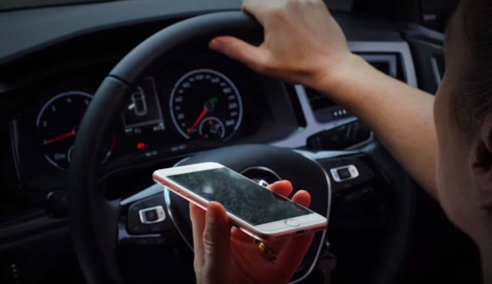 Los nuevos radares con inteligencia artificial detectan si usas el móvil al volante