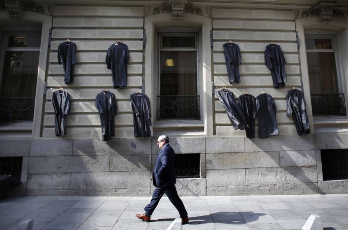 La consideración de autoridad de la abogacía de oficio a efectos penales
