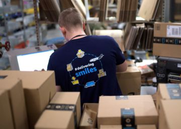 Amazon crea 2.200 nuevos empleos en España este año Amazon crea 2.200 nuevos empleos en España este año