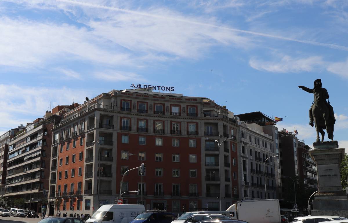 El bufete de abogados Dentons lanza una oficina en Dublín