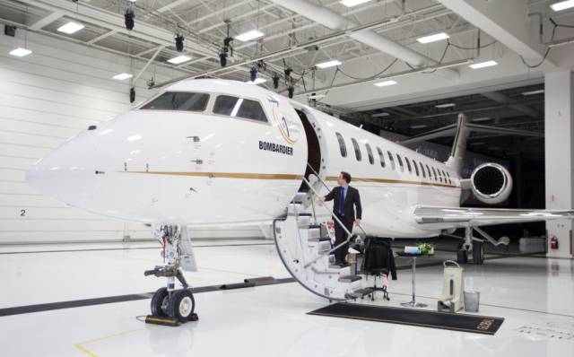 Global 7500 de Bombardier, el primer avión privado con cama doble y ducha caliente.