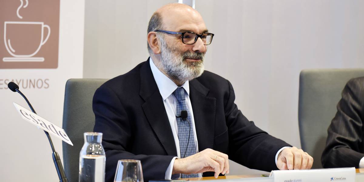 Fernando Abril-Martorell, presidente ejecutivo de Indra, durante un desayuno en ESADE.
