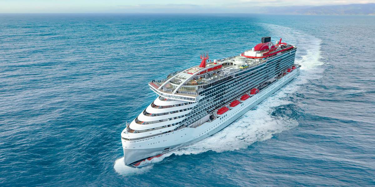 Scarlet Lady, la primera de cuatro embarcaciones que integrarán la flota de Virgin Voyages.