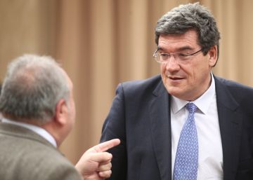 Escrivá ultima la subida de las bases máximas y la de autónomos Escrivá ultima la subida de las bases máximas y la de autónomos