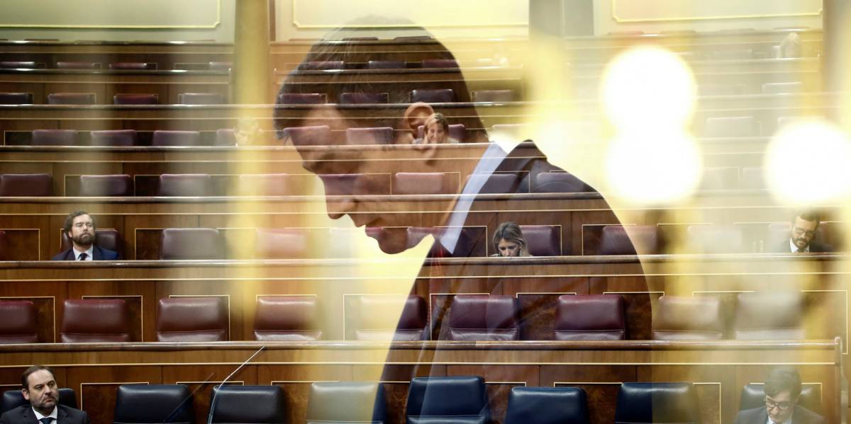 Pedro Sanchez during the plenary session at Lower Chamber of Spanish Parliament, in Madrid, Spain, 09 April 2020. The session is to be focused in passing a new extension of the state of alarm due to coronavirus outbreak.