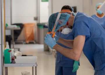 La cifra de muertos diarios por coronavirus cae a 510 en España La cifra de muertos diarios por coronavirus cae a 510 en España