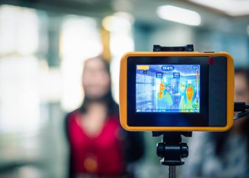 Reconocimiento facial, termografía e inteligencia artificial. Así será la vuelta al trabajo presencial