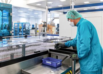 España se reservará más vacunas contra el Covid con una compra a Sanofi España se reservará más vacunas contra el Covid con una compra a Sanofi