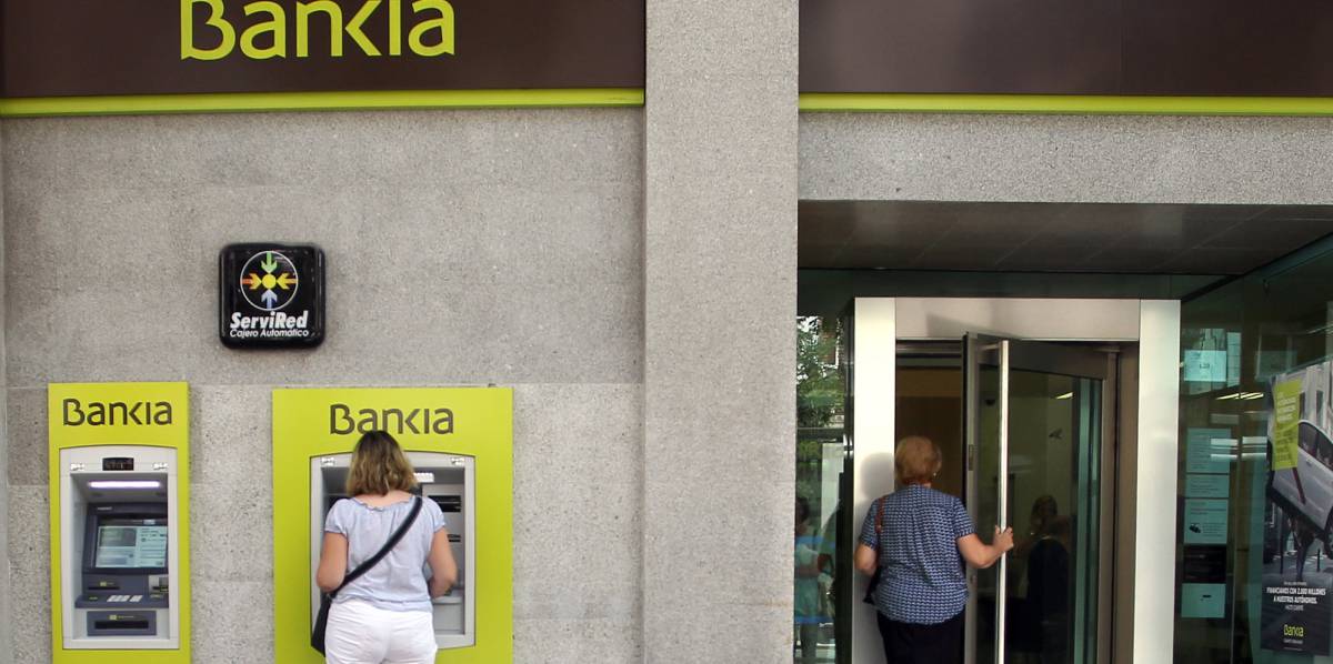 05-09-16. (DVD 806). Una oficina de Bankia en el centro de Madrid. ©Jaime Villanueva