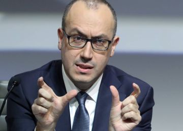 El pez pequeño (Sabadell) planta al grande (BBVA) El pez pequeño (Sabadell) planta al grande (BBVA)