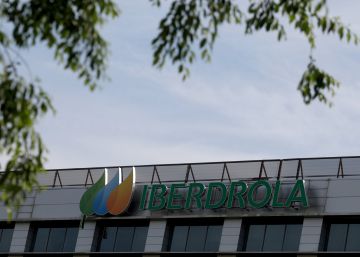 Iberdrola entra en la eólica marina de Irlanda con una cartera de 3 GW Iberdrola entra en la eólica marina de Irlanda con una cartera de 3 GW