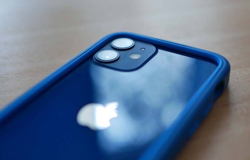 LG podría ser quien desarrolle la pantalla del nuevo iPhone plegable
