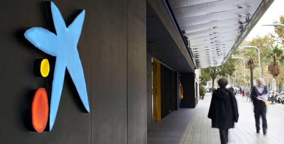 CaixaBank y Bankia deberán alertar a los clientes de la rebaja del ahorro blindado