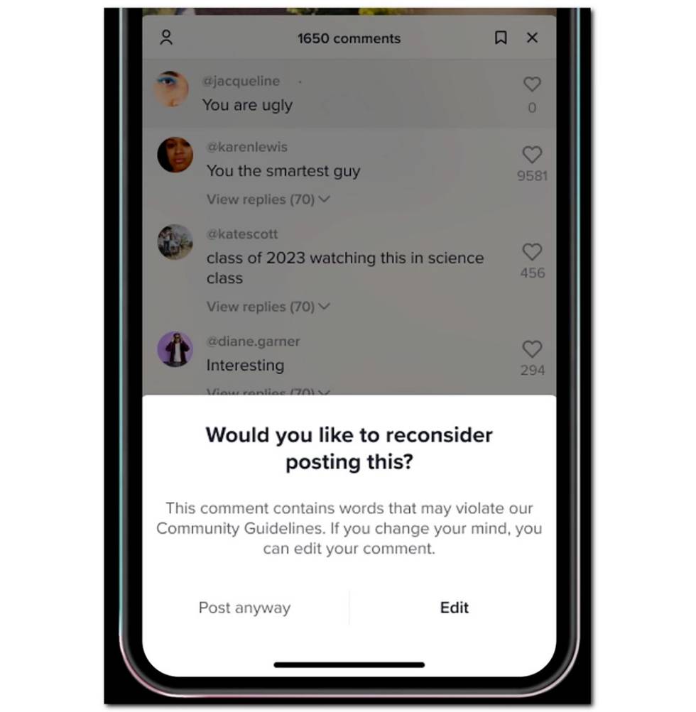 Advertencia de TikTok para evitar comentarios ofensivos.