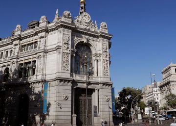 La precariedad laboral hace que los españoles paguen sus créditos personales más caros La precariedad laboral hace que los españoles paguen sus créditos personales más caros