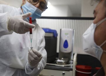 Las consultas sobre pólizas de seguro para la vacuna del Covid-19 se disparan un 40% Las consultas sobre pólizas de seguro para la vacuna del Covid-19 se disparan un 40%