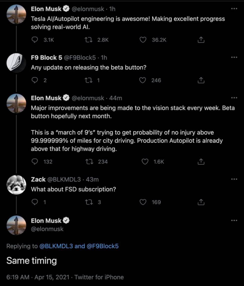 Elon Musk en Twitter ofreciendo novedades.