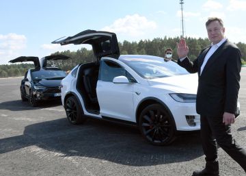 Tesla, aún en el dilema entre el futuro y la realidad Tesla, aún en el dilema entre el futuro y la realidad