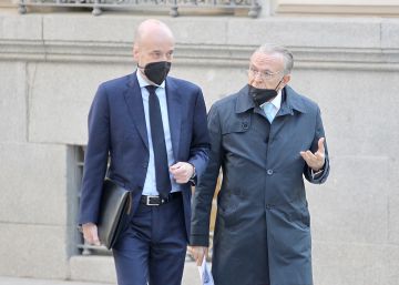 Brufau y Fainé decidieron investigar a Sacyr pero no contratar a Villarejo Brufau y Fainé decidieron investigar a Sacyr pero no contratar a Villarejo