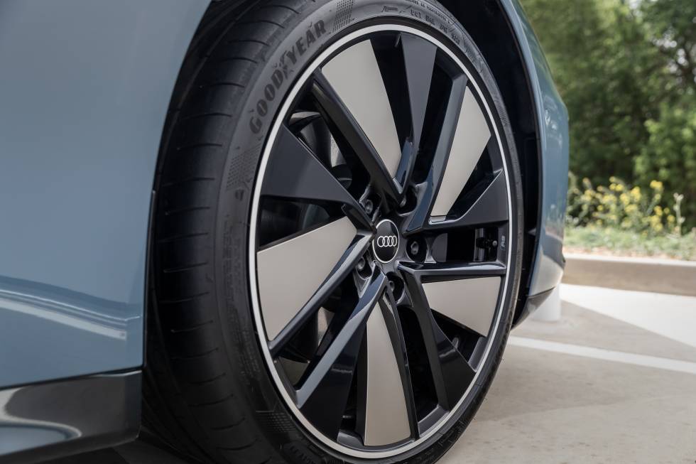 Goodyear Audi e-tron GT
