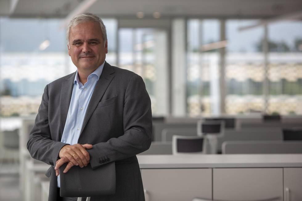 Stefan Oerlich, presidente de la división farmacéutica de Bayer, en la nueva planta en San Sebastián.