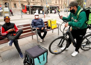La aplicación de la ‘ley rider’ promete un otoño caliente en el sector del ‘delivery’ La aplicación de la ‘ley rider’ promete un otoño caliente en el sector del ‘delivery’