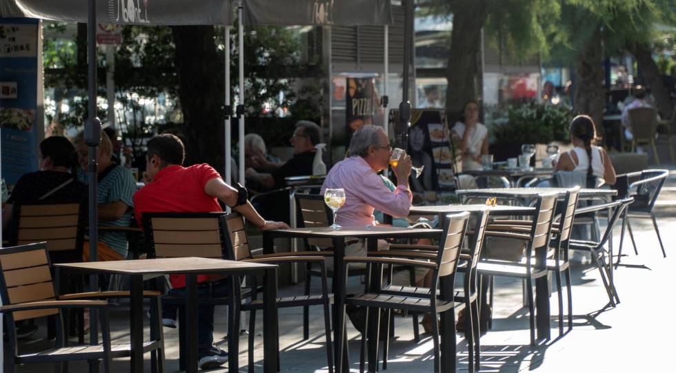 La creación de empresas se dispara un 41% en junio y la disolución cae un 40%