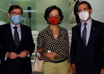 Entre claves y rosas, la banca sigue coja y dispar Entre claves y rosas, la banca sigue coja y dispar
