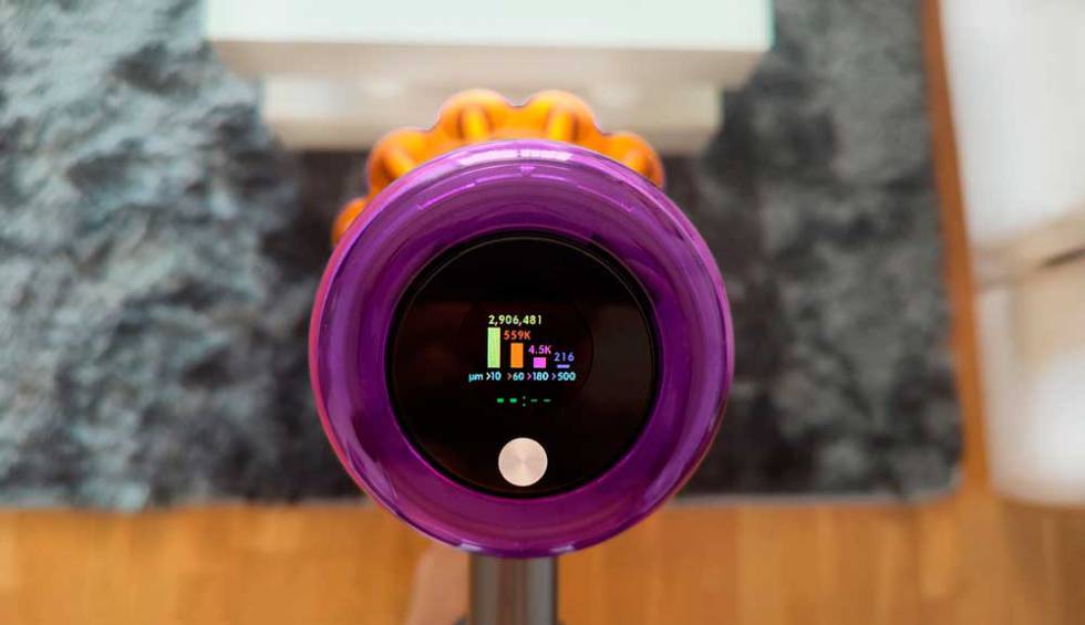 Dyson V15 Detect Absolute, probamos su láser de limpieza