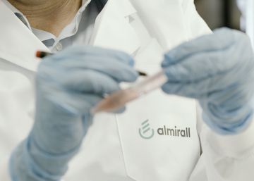Almirall lleva a Europa un fármaco que puede aportar 250 millones en ingresos Almirall lleva a Europa un fármaco que puede aportar 250 millones en ingresos