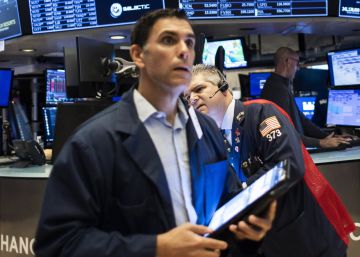 El Ibex recupera los 8.900 puntos con la ayuda de las eléctricas El Ibex recupera los 8.900 puntos con la ayuda de las eléctricas