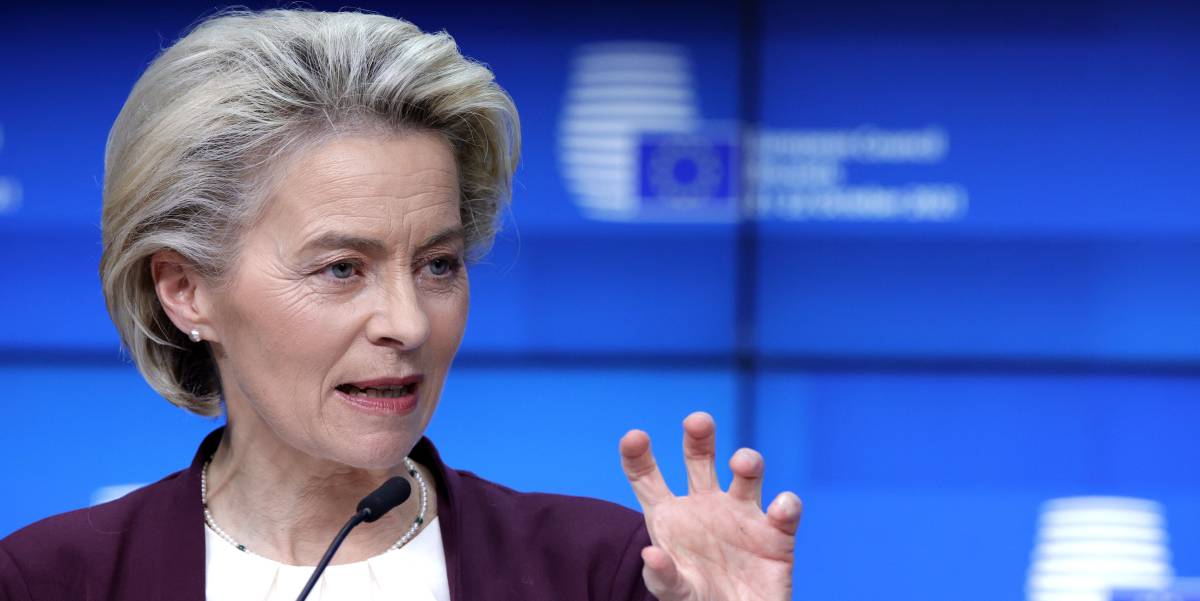 La presidenta de la Comisión Europea, Ursula Von der Leyen, en la cumbre de Bruselas este 22 de octubre
