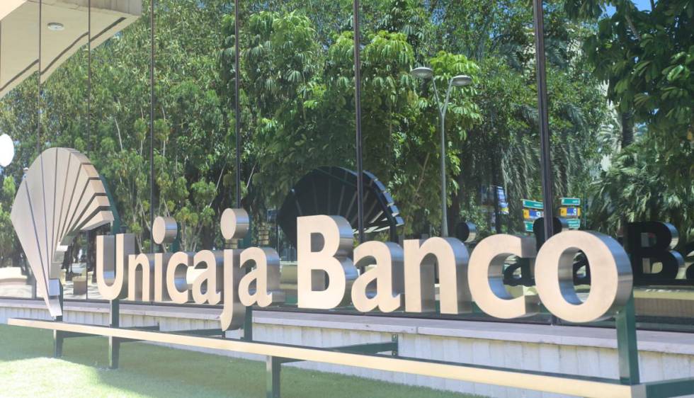 Unicaja abrirá el periodo formal de negociación del ERE el 3 de noviembre