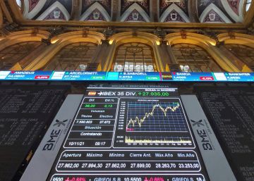 El Ibex resiste sobre los 8.900 puntos pese al castigo de BBVA El Ibex resiste sobre los 8.900 puntos pese al castigo de BBVA