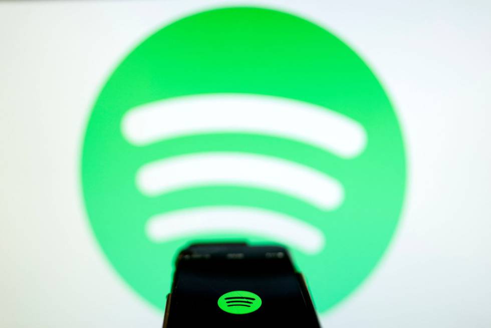 The company reported solid increases in the fourth quarter in terms of monthly active users and 180 million premium subscribers, in line with earlier forecasts. (Photo by Stefani Reynolds AFP)