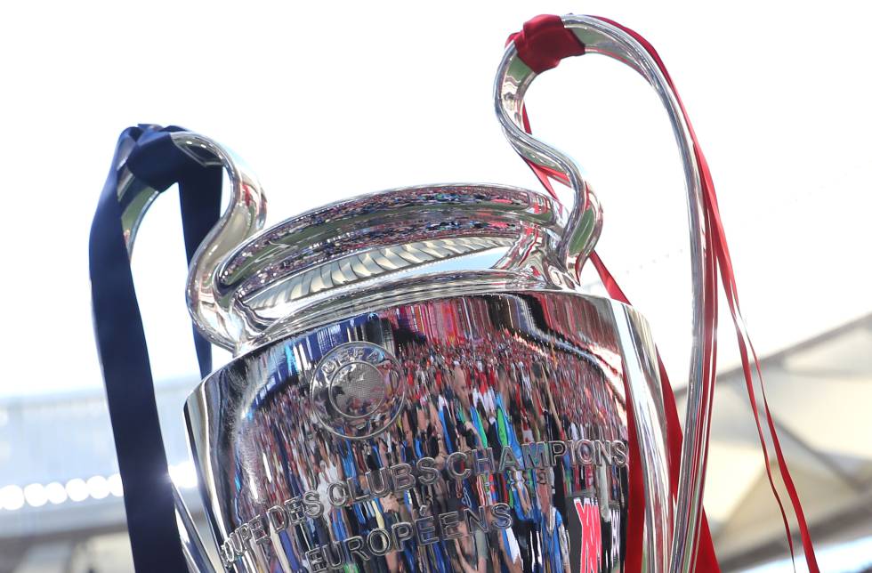 El trofeo de la Liga de Campeones