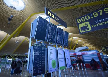 Aena pierde 60 millones en 2021 pese a mejorar un 6,7% sus ingresos Aena pierde 60 millones en 2021 pese a mejorar un 6,7% sus ingresos